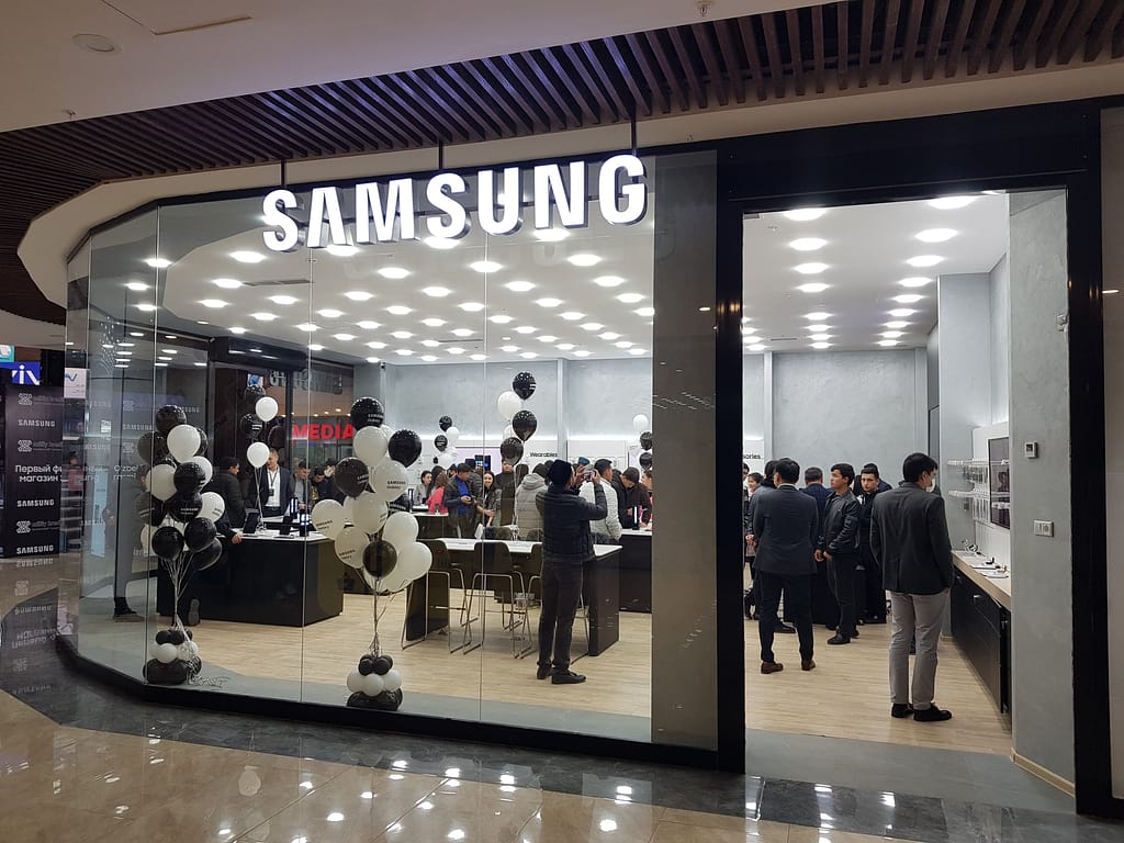 Открытие первого в Узбекистане фирменного магазина SAMSUNG в г. Самарканд